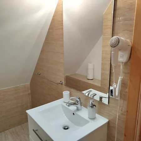 Koziniec Przy Wyciagu